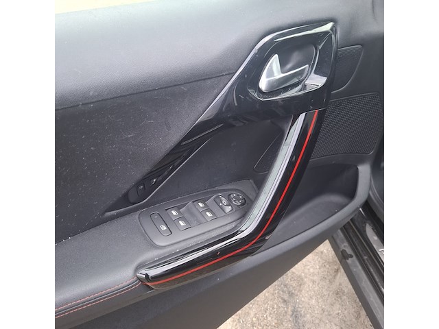 Personenauto, peugeot, 2008, 2016 - afbeelding 7 van  37