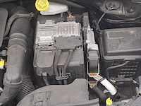 Personenauto, peugeot, 2008, 2016 - afbeelding 30 van  37