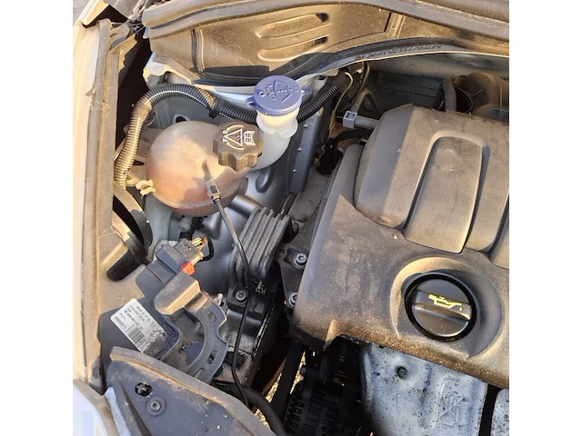 Personenauto, peugeot, 207 1.4, 2006 - afbeelding 27 van  35