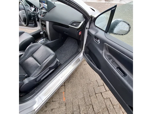 Personenauto peugeot, 207 cc 1.6, grijs, bouwjaar 2010 - afbeelding 21 van  42