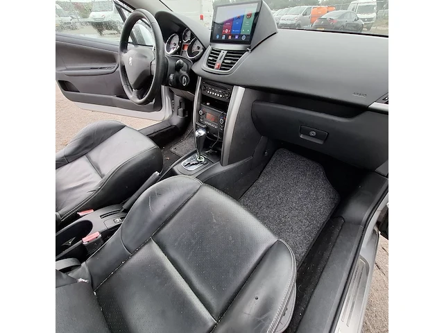 Personenauto peugeot, 207 cc 1.6, grijs, bouwjaar 2010 - afbeelding 22 van  42