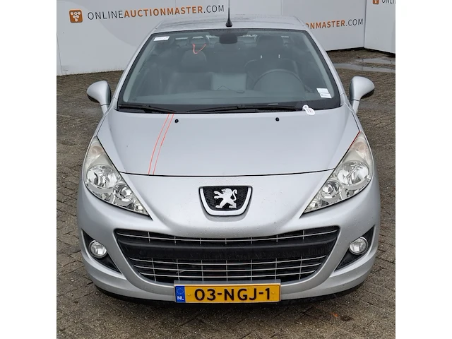 Personenauto peugeot, 207 cc 1.6, grijs, bouwjaar 2010 - afbeelding 2 van  42
