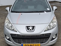 Personenauto peugeot, 207 cc 1.6, grijs, bouwjaar 2010 - afbeelding 2 van  42