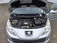 Personenauto peugeot, 207 cc 1.6, grijs, bouwjaar 2010 - afbeelding 34 van  42