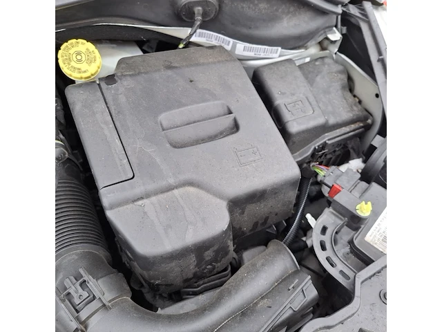 Personenauto peugeot, 207 cc 1.6, grijs, bouwjaar 2010 - afbeelding 36 van  42