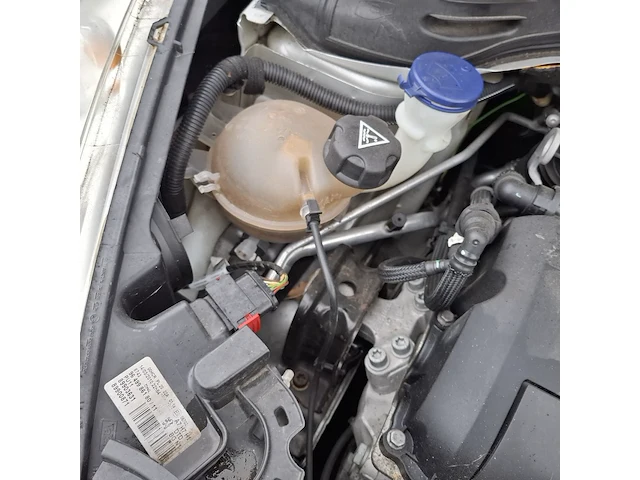 Personenauto peugeot, 207 cc 1.6, grijs, bouwjaar 2010 - afbeelding 39 van  42