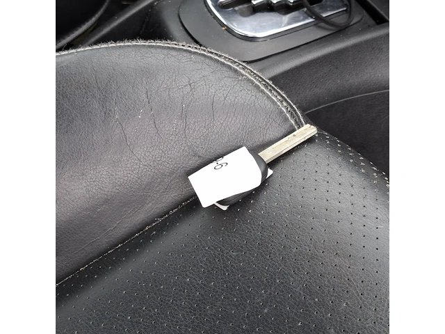 Personenauto peugeot, 207 cc 1.6, grijs, bouwjaar 2010 - afbeelding 41 van  42