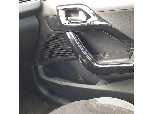 Personenauto peugeot , 208 1.2 vti blue lease, bouwjaar 2012 - afbeelding 48 van  52