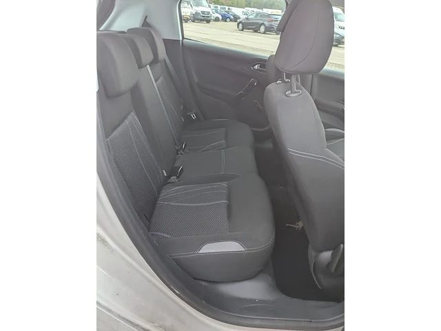 Personenauto, peugeot, 208, 2012 - afbeelding 37 van  57