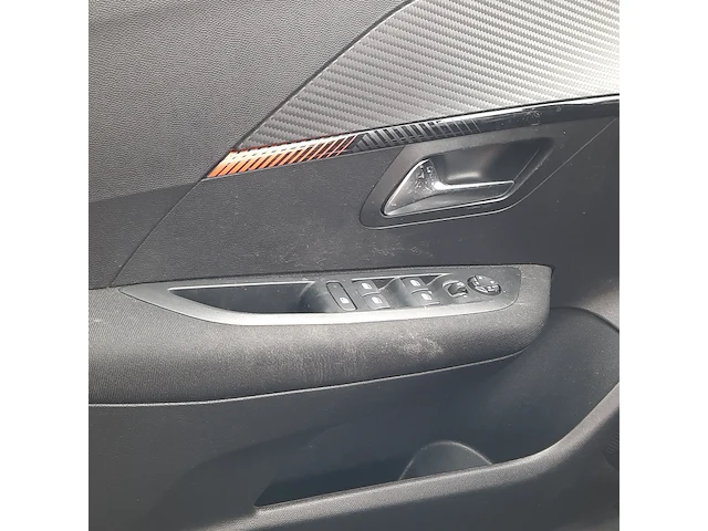 Personenauto peugeot, 208 - afbeelding 33 van  45