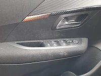 Personenauto peugeot, 208 - afbeelding 33 van  45