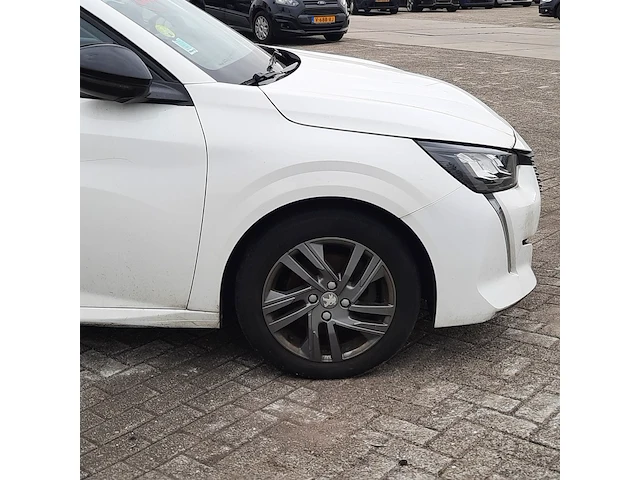 Personenauto peugeot, 208 - afbeelding 34 van  45