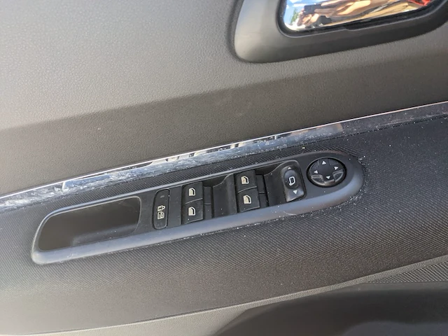 Personenauto peugeot, 3008 1,6 - afbeelding 8 van  46