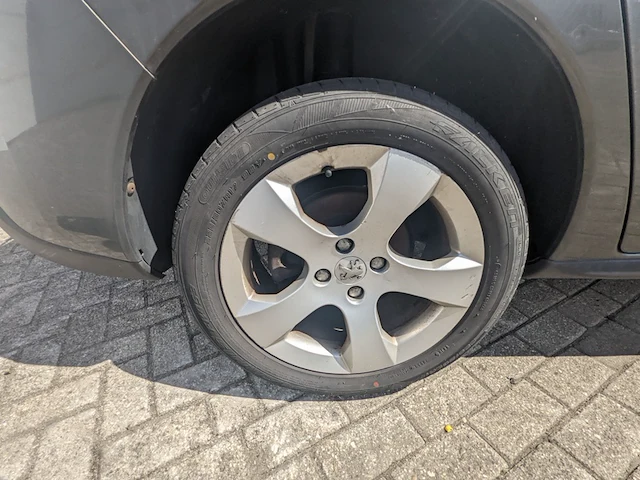 Personenauto peugeot, 3008 1,6 - afbeelding 25 van  46