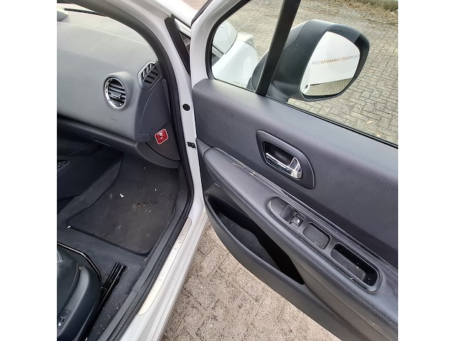 Personenauto, peugeot, 3008, 2014 - afbeelding 13 van  38