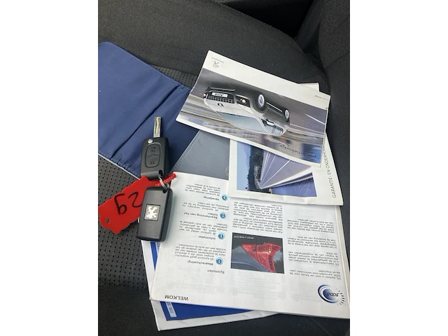 Personenauto, peugeot, 3008, zwart, 2012, 29-tsp-4 - afbeelding 7 van  19