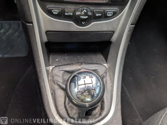 Personenauto peugeot, 307 2.0-16v navtech, blauw, bouwjaar 13-04-2005 - afbeelding 16 van  36