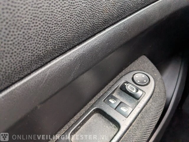Personenauto peugeot, 307 2.0-16v navtech, blauw, bouwjaar 13-04-2005 - afbeelding 17 van  36