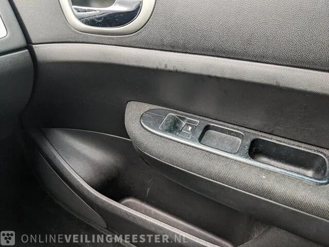Personenauto peugeot, 307 2.0-16v navtech, blauw, bouwjaar 13-04-2005 - afbeelding 18 van  36