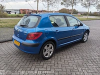 Personenauto peugeot, 307 2.0-16v navtech, blauw, bouwjaar 13-04-2005 - afbeelding 32 van  36