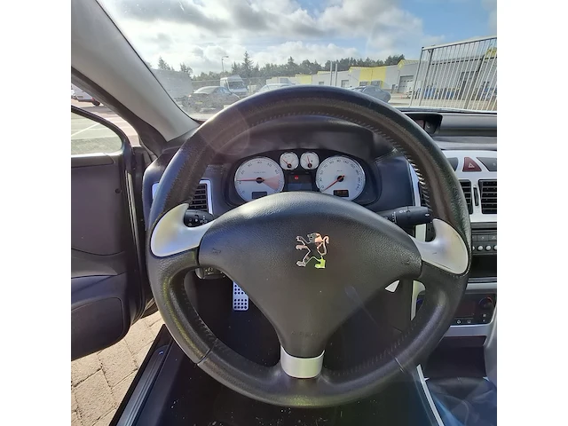 Personenauto peugeot, 307 cc 2.0-16v, grijs, bouwjaar 2006 - afbeelding 5 van  50