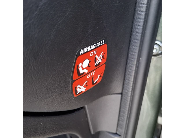 Personenauto peugeot, 307 cc 2.0-16v, grijs, bouwjaar 2006 - afbeelding 21 van  50