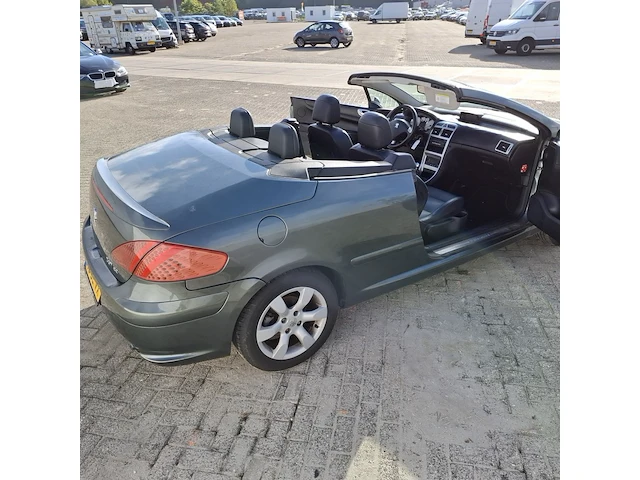 Personenauto peugeot, 307 cc 2.0-16v, grijs, bouwjaar 2006 - afbeelding 27 van  50