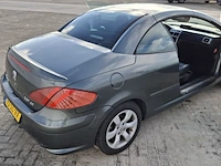 Personenauto peugeot, 307 cc 2.0-16v, grijs, bouwjaar 2006 - afbeelding 28 van  50