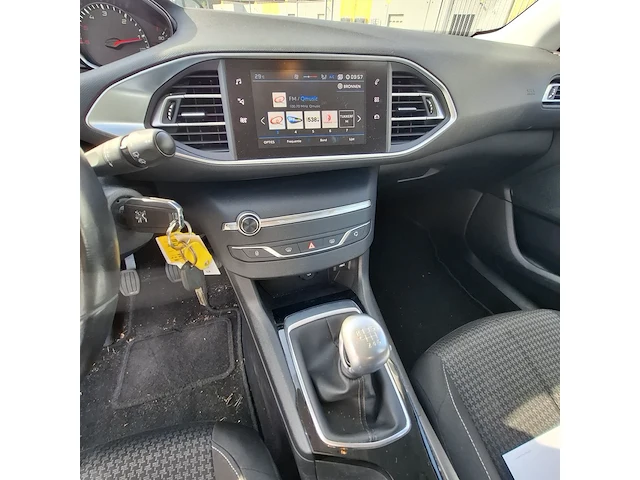 Personenauto peugeot, 308 1.5 blue hdi, bouwjaar 2018 - afbeelding 15 van  46
