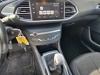 Personenauto peugeot, 308 1.5 blue hdi, bouwjaar 2018 - afbeelding 15 van  46
