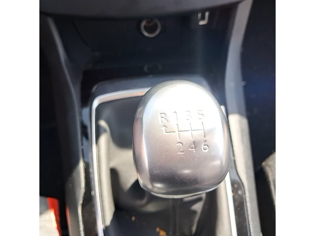 Personenauto, peugeot, 308 1.5d - afbeelding 109 van  123