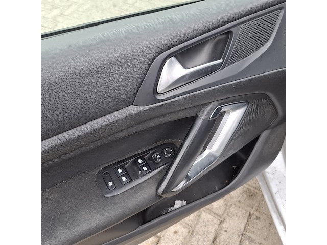 Personenauto, peugeot, 308 1.6 bluehdi, 2015 - afbeelding 3 van  51