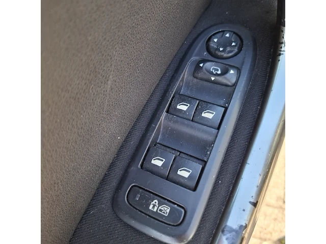 Personenauto peugeot, 308 1.6 thp signature, bouwjaar 2010 - afbeelding 9 van  30