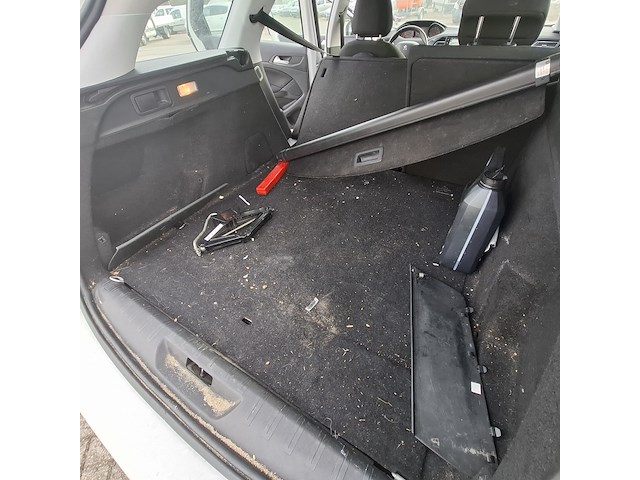 Personenauto peugeot, 308 sw 1.6, wit, bouwjaar 2015 - afbeelding 16 van  56