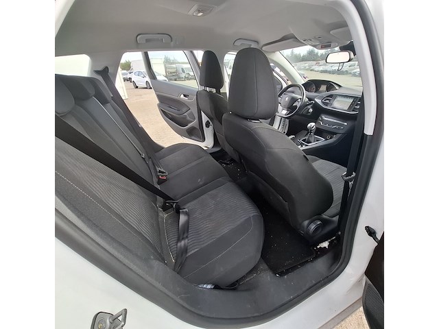Personenauto peugeot, 308 sw 1.6, wit, bouwjaar 2015 - afbeelding 18 van  56