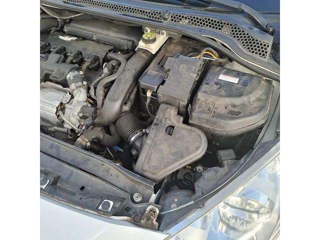 Personenauto peugeot, rcz 1.6 thp, wit, bouwjaar 2014 - afbeelding 25 van  44