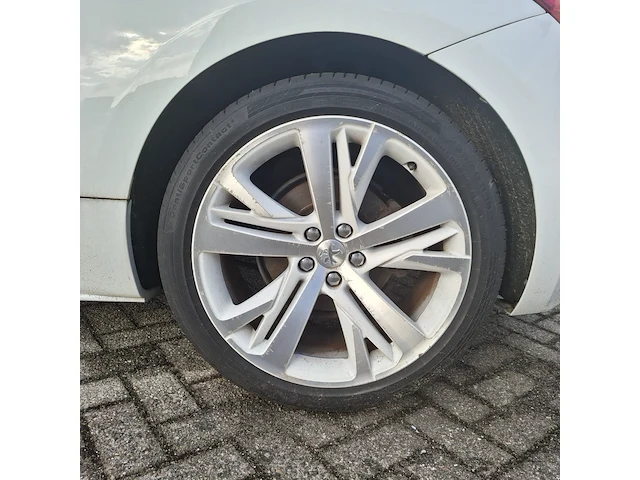Personenauto peugeot, rcz 1.6 thp, wit, bouwjaar 2014 - afbeelding 31 van  44