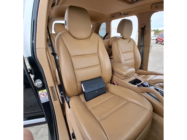 Personenauto porsche, cayenne 3.6, zwart, bouwjaar 2007 - afbeelding 26 van  56