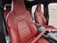 Personenauto, porsche, cayenne coupe 3.0 e-hybrid, 2023 - afbeelding 32 van  52