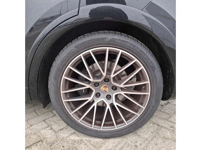 Personenauto, porsche, cayenne coupe 3.0 e-hybrid, 2023 - afbeelding 37 van  52