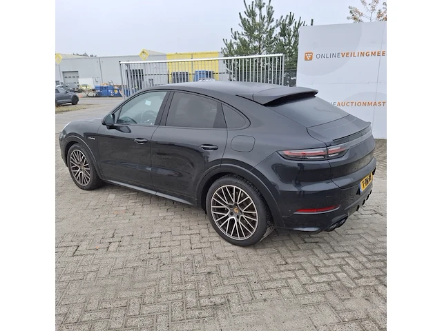 Personenauto, porsche, cayenne coupe 3.0 e-hybrid, 2023 - afbeelding 8 van  52