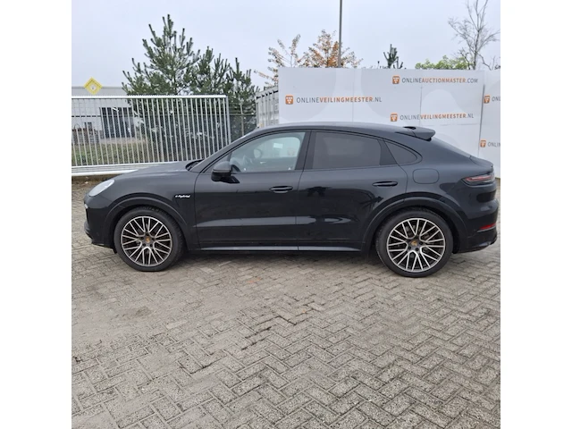 Personenauto, porsche, cayenne coupe 3.0 e-hybrid, 2023 - afbeelding 9 van  52