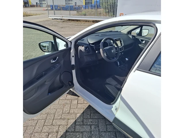 Personenauto renault, clio 0.9 tce zen, wit, bouwjaar 2018 - afbeelding 2 van  32