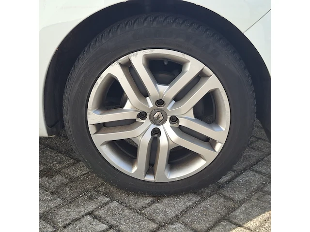 Personenauto renault, clio 0.9 tce zen, wit, bouwjaar 2018 - afbeelding 19 van  32