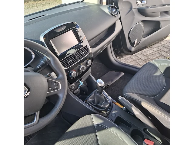 Personenauto renault , clio 0.9 tce zen, zwart, bouwjaar 2018 - afbeelding 5 van  30