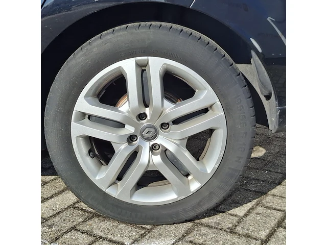 Personenauto renault , clio 0.9 tce zen, zwart, bouwjaar 2018 - afbeelding 13 van  30