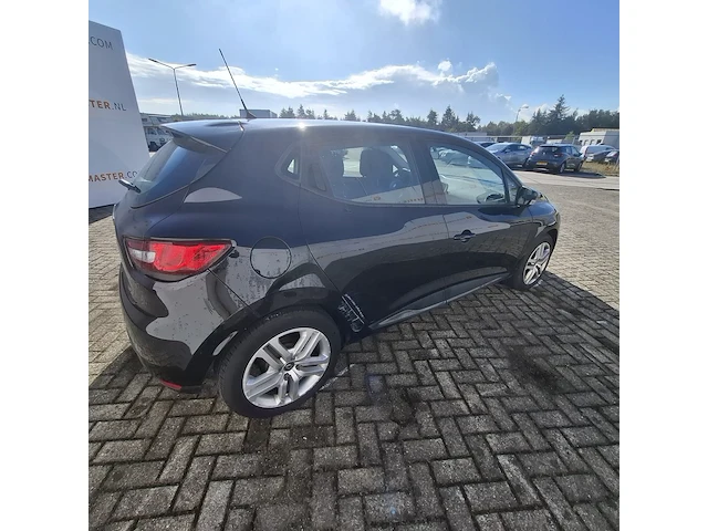 Personenauto renault , clio 0.9 tce zen, zwart, bouwjaar 2018 - afbeelding 26 van  30