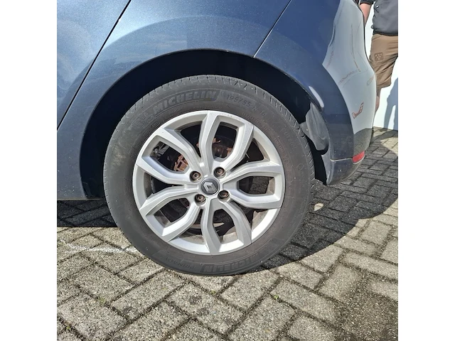 Personenauto renault, clio 1.2 tce zen, grijs, bouwjaar 2017 - afbeelding 11 van  26