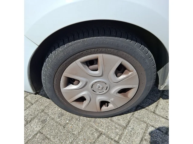 Personenauto renault, clio 1.5 dci ecco, bouwjaar 2015 - afbeelding 31 van  31