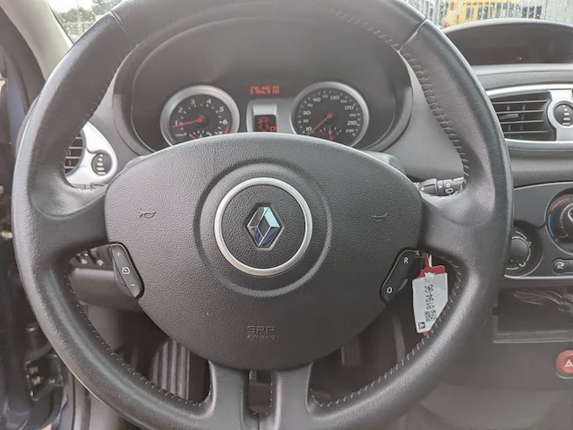 Personenauto renault, clio 1.6, bouwjaar 2006 - afbeelding 8 van  42